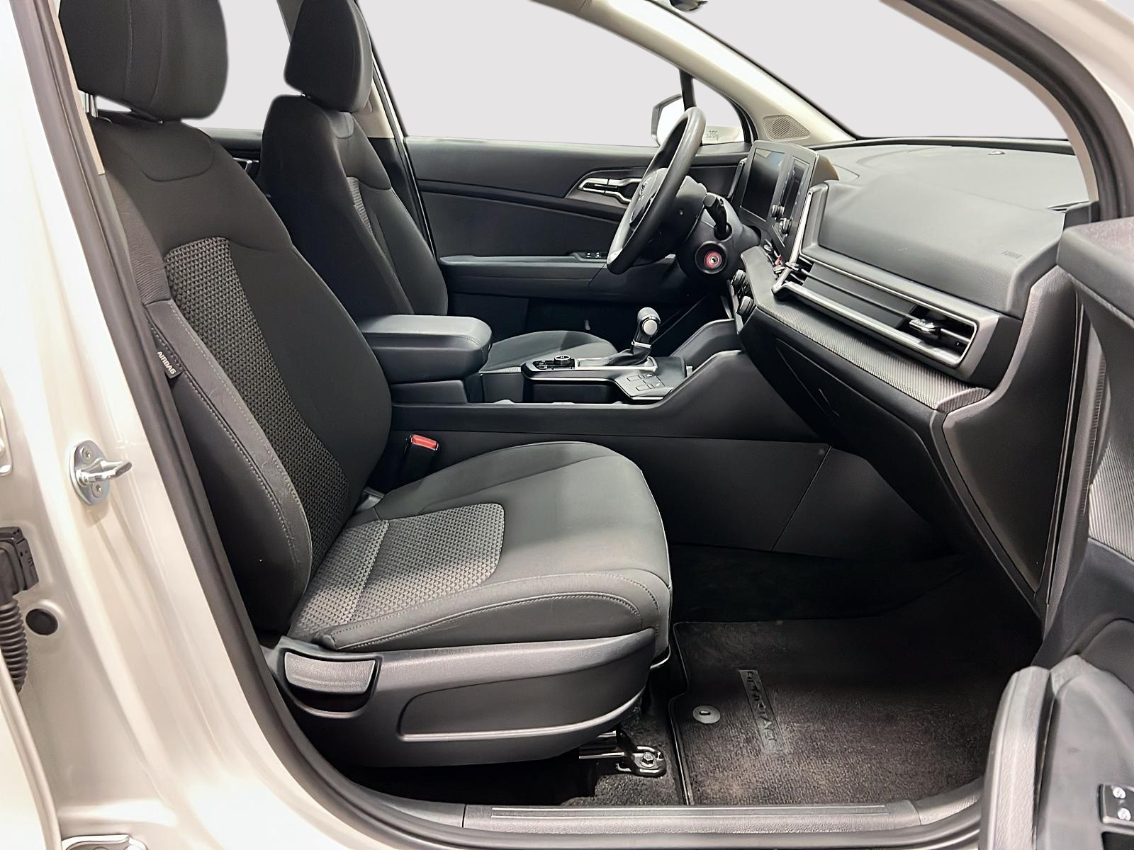 Kia Sportage LX 2024 — photo 8