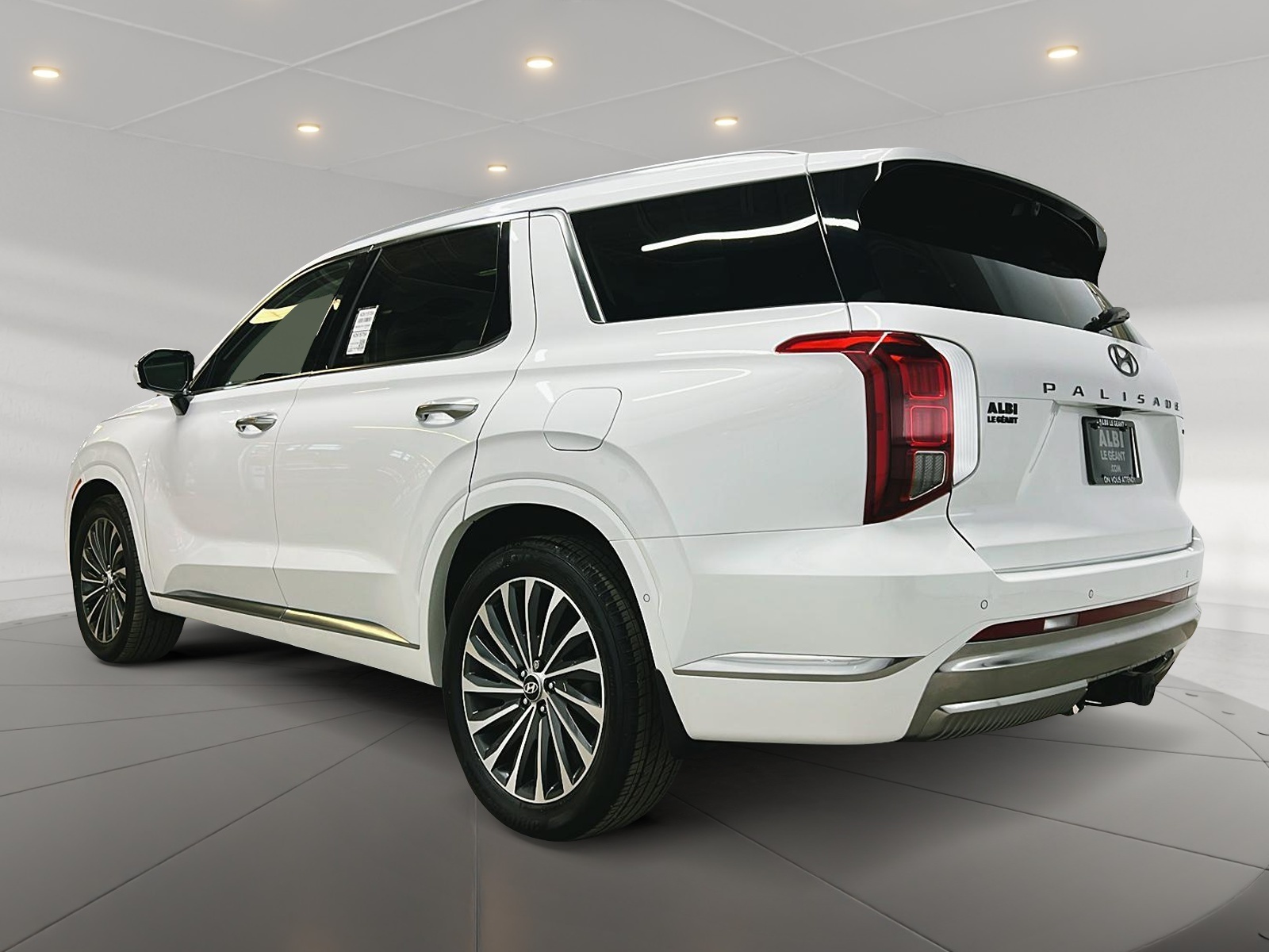 Hyundai PALISADE ULTIMATE CALLIGRAPHY CUIR TOIT PANO NAV 4RM 2025 — photo 6