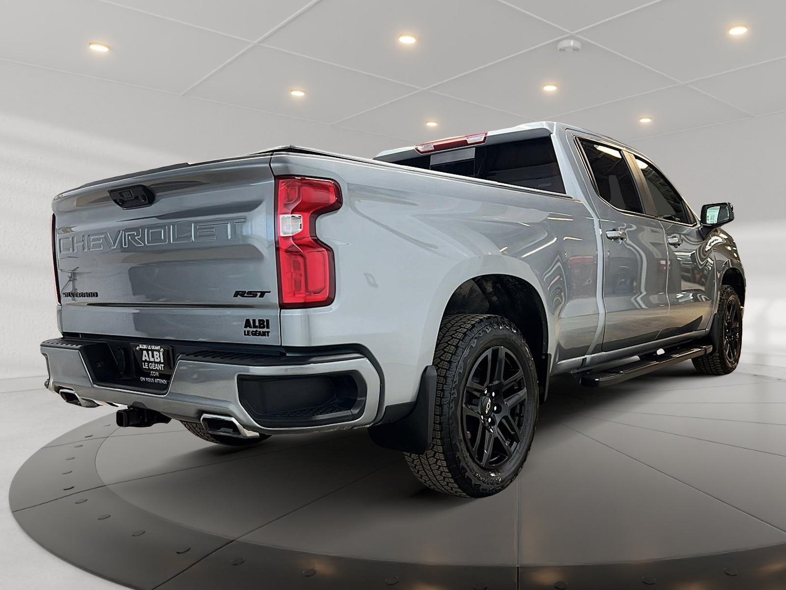 Chevrolet Silverado 1500 RST Z71 CREW CAB NAV 4X4 2025 — photo 4