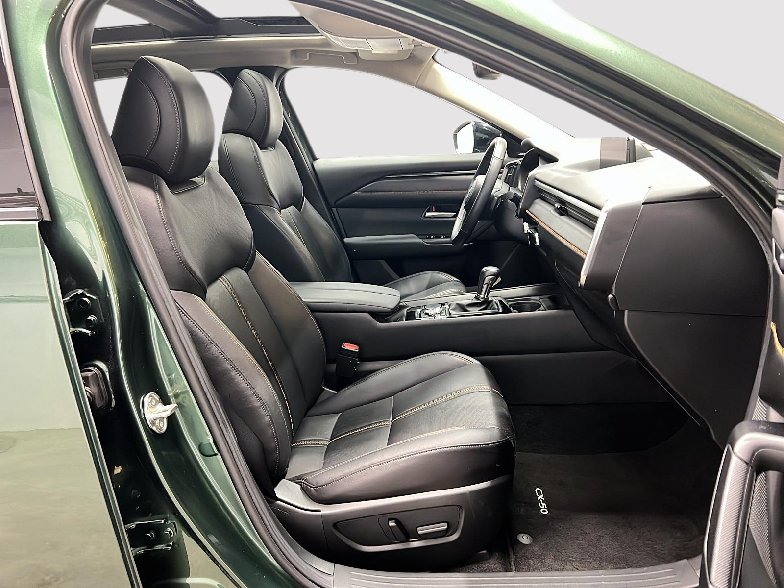 Mazda CX-50 GT TURBO CUIR TOIT PANO NAV 4RM 2025 — photo 8