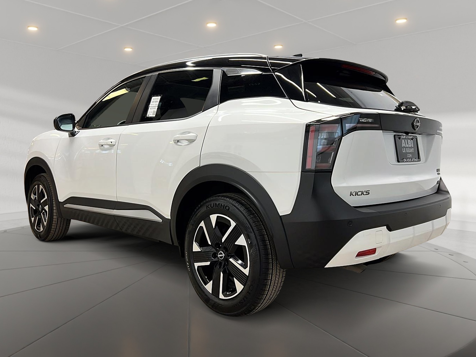 Nissan Kicks SV PREMIUM TOIT PANO 4RM 2026 — photo 6