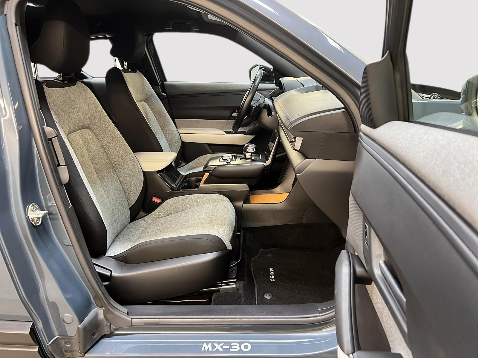 Mazda MX-30 GS NAV 2022 - image #8