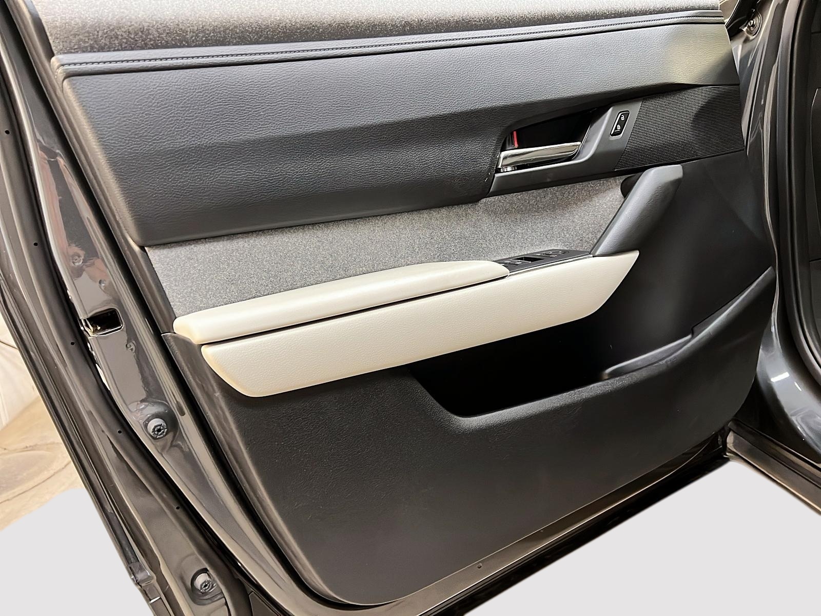 Mazda MX-30 GS NAV 2022 - image #24