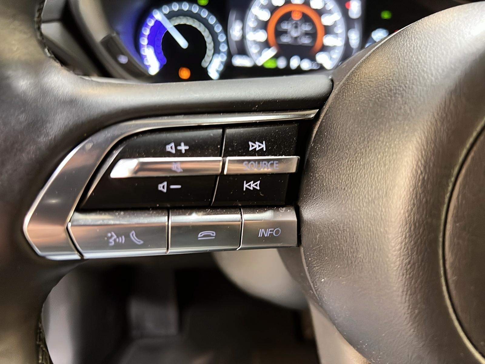 Mazda MX-30 GS NAV 2022 - image #21