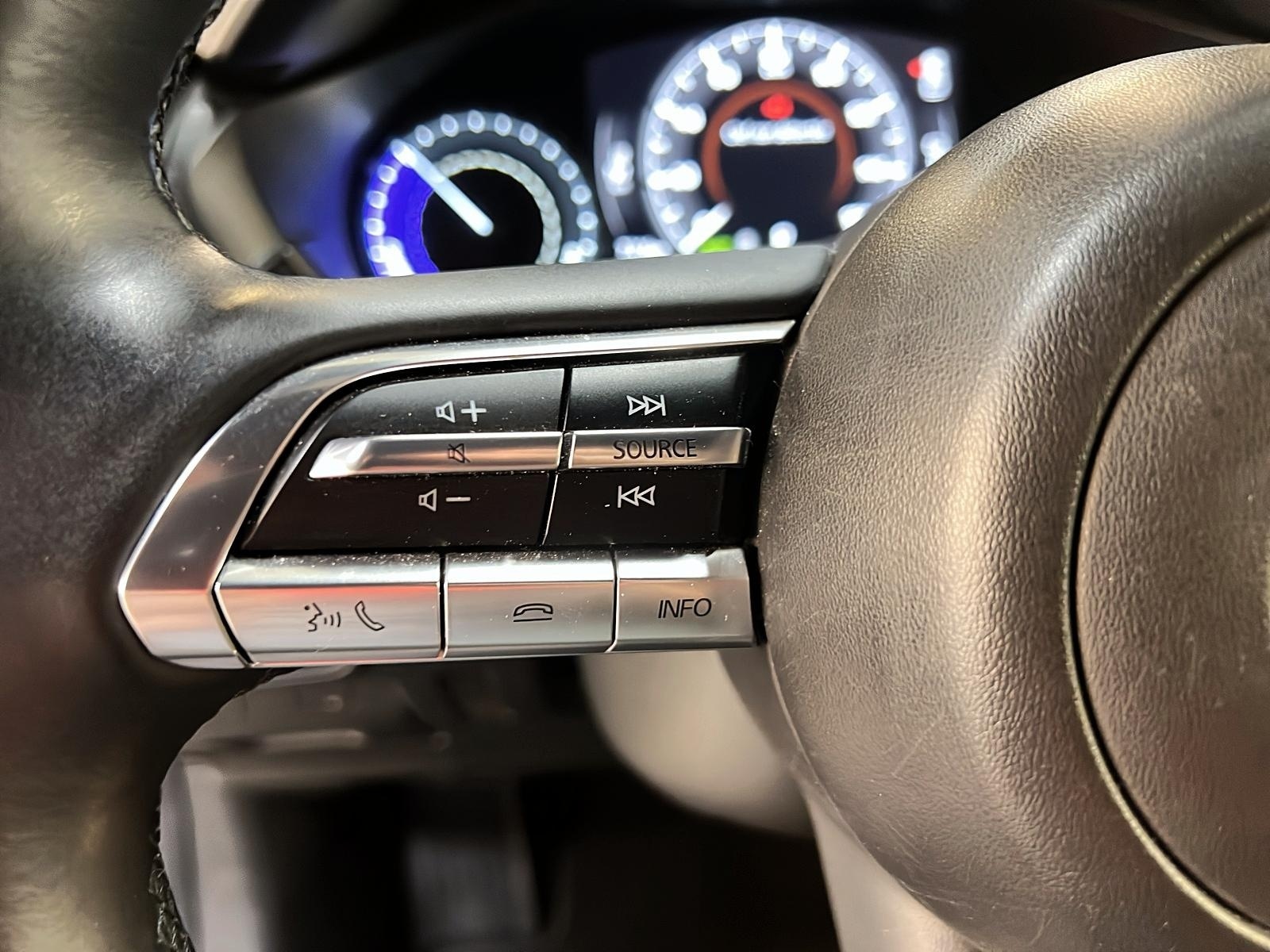 Mazda MX-30 VE GS NAV 2022 - image #21