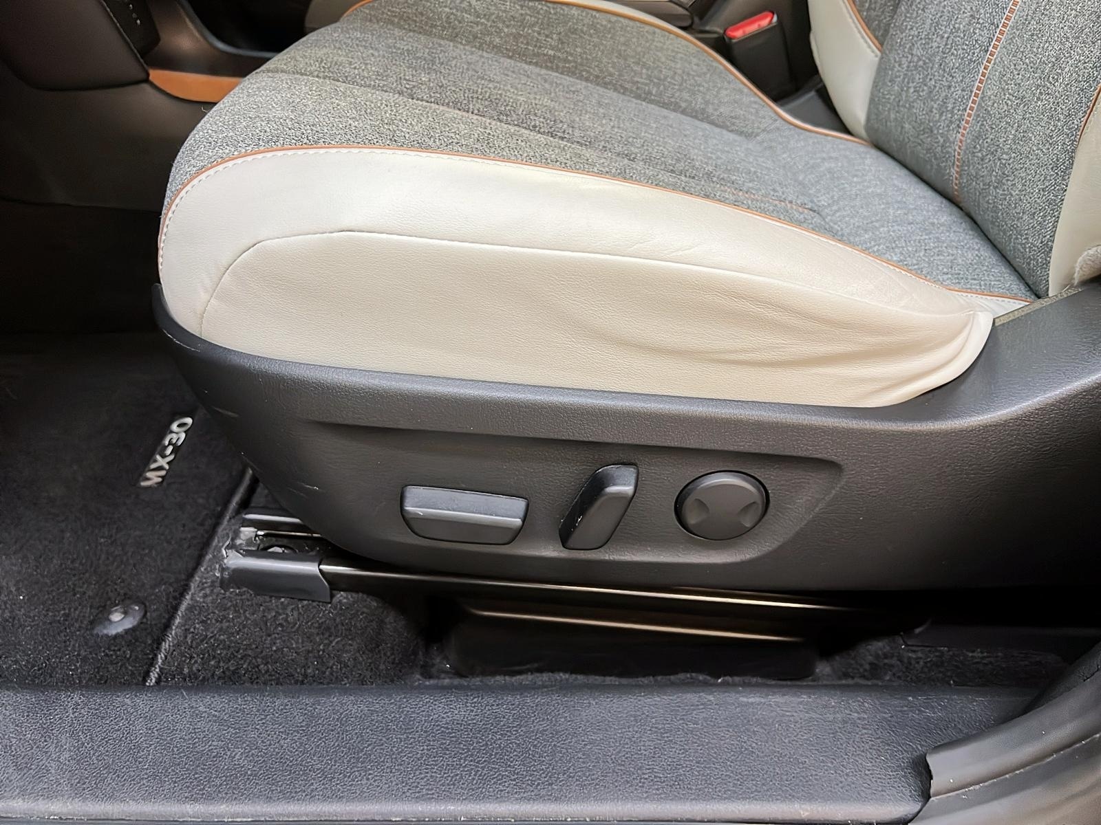 Mazda MX-30 GT TOIT NAV 2022 - image #26