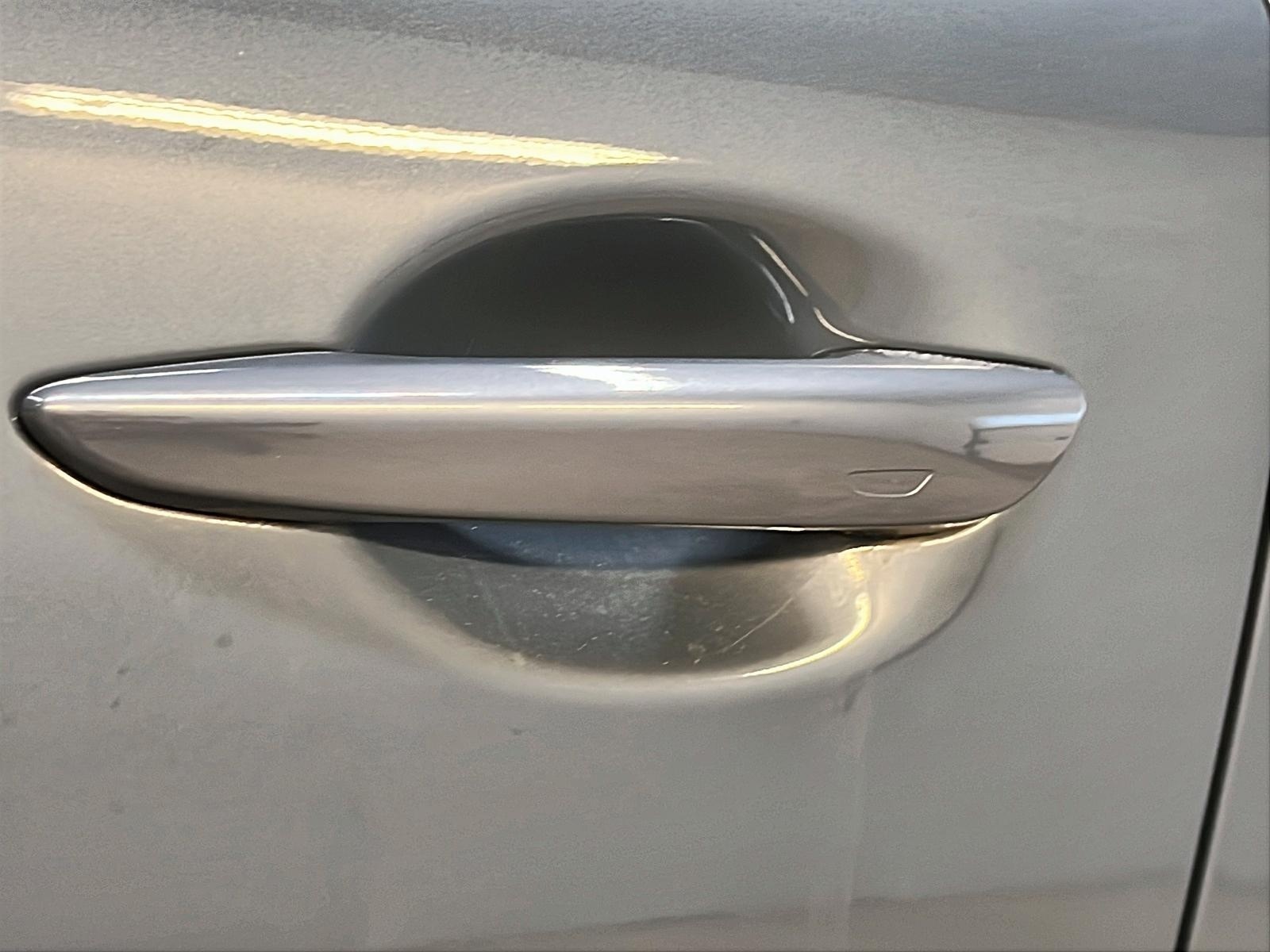 Mazda MX-30 2022 - Image #27