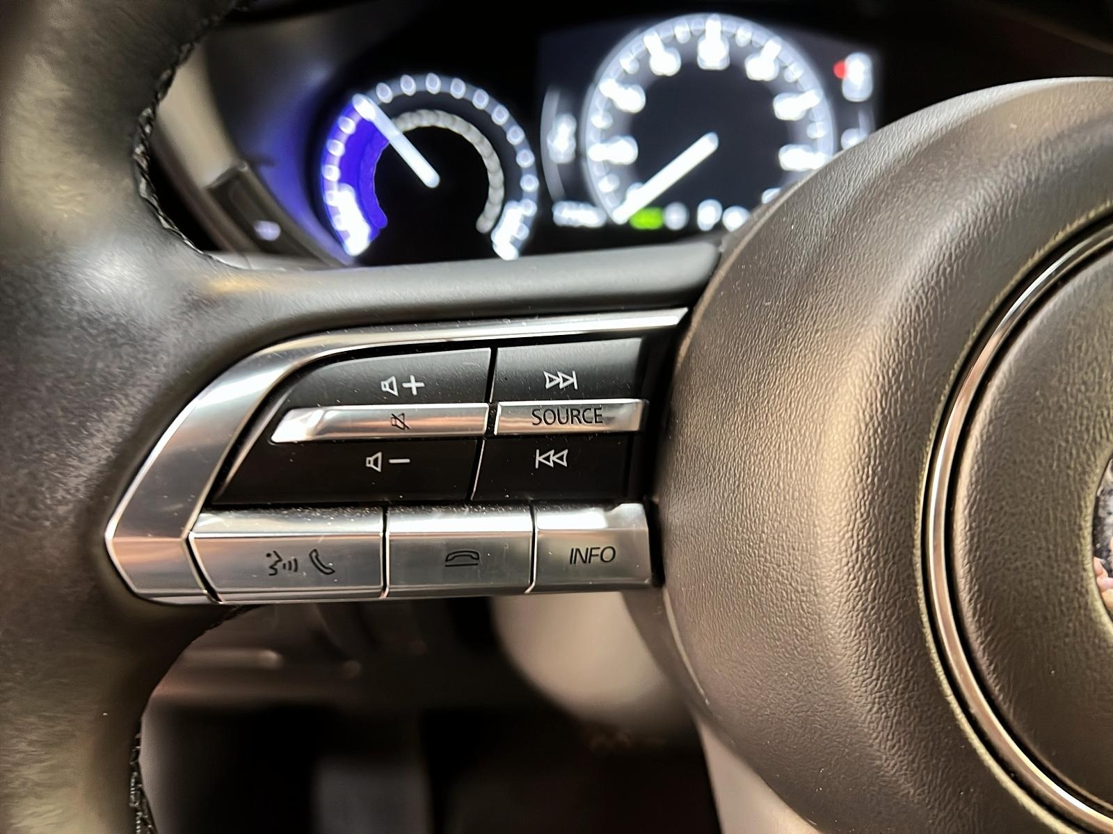 Mazda MX-30 GT TOIT NAV 2022 - image #22