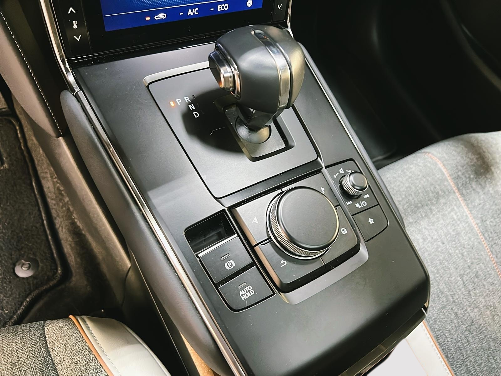 Mazda MX-30 GT TOIT NAV 2022 - image #15