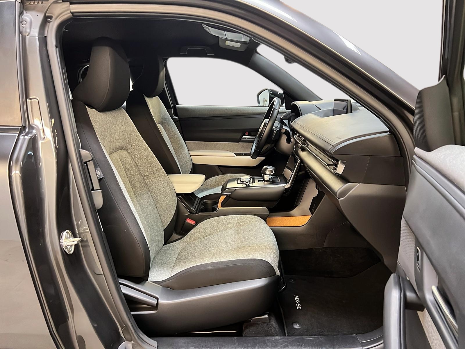 Mazda MX-30 GS NAV 2022 - image #8