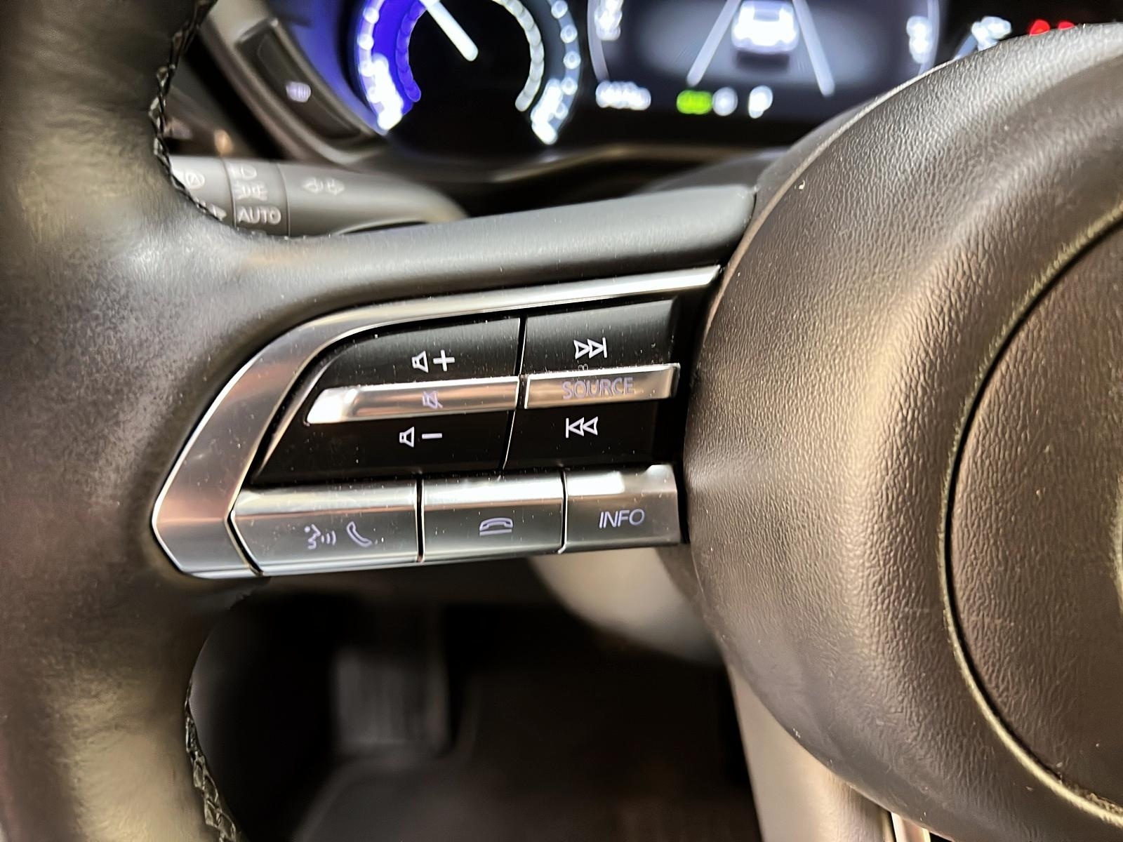 Mazda MX-30 VE GS NAV 2022 - image #21