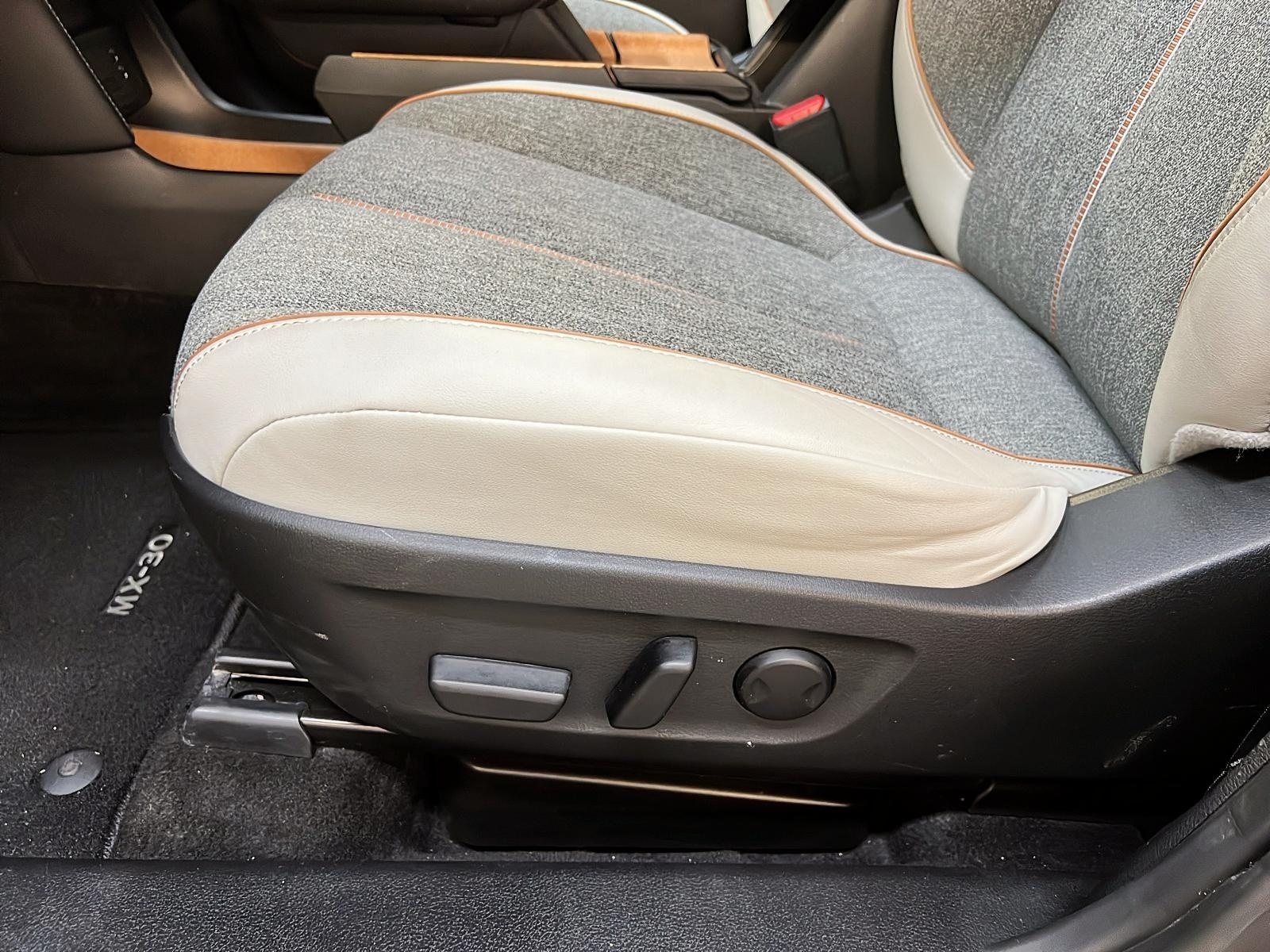 Mazda MX-30 GT TOIT NAV 2022 - image #25