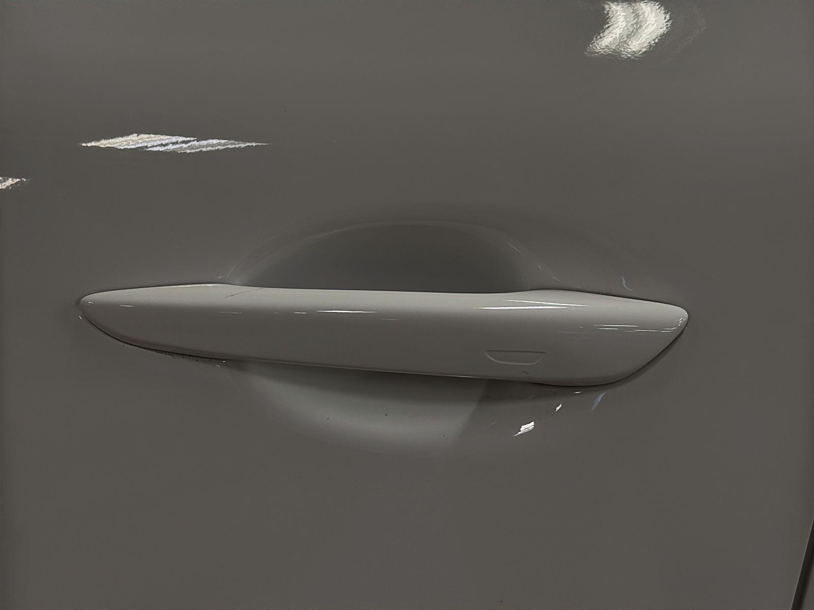 Mazda MX-30 2022 - Image #24