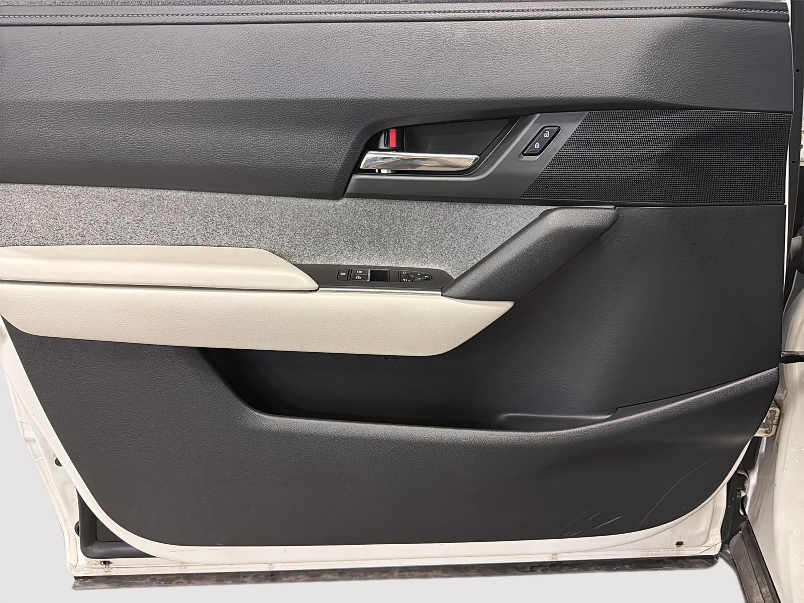 Mazda MX-30 2022 - Image #23