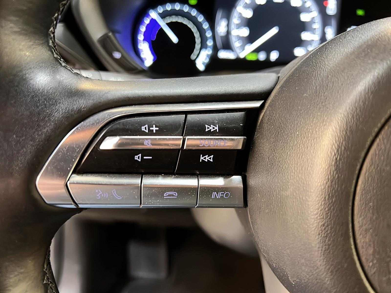 Mazda MX-30 VE GS NAV 2022 - image #21
