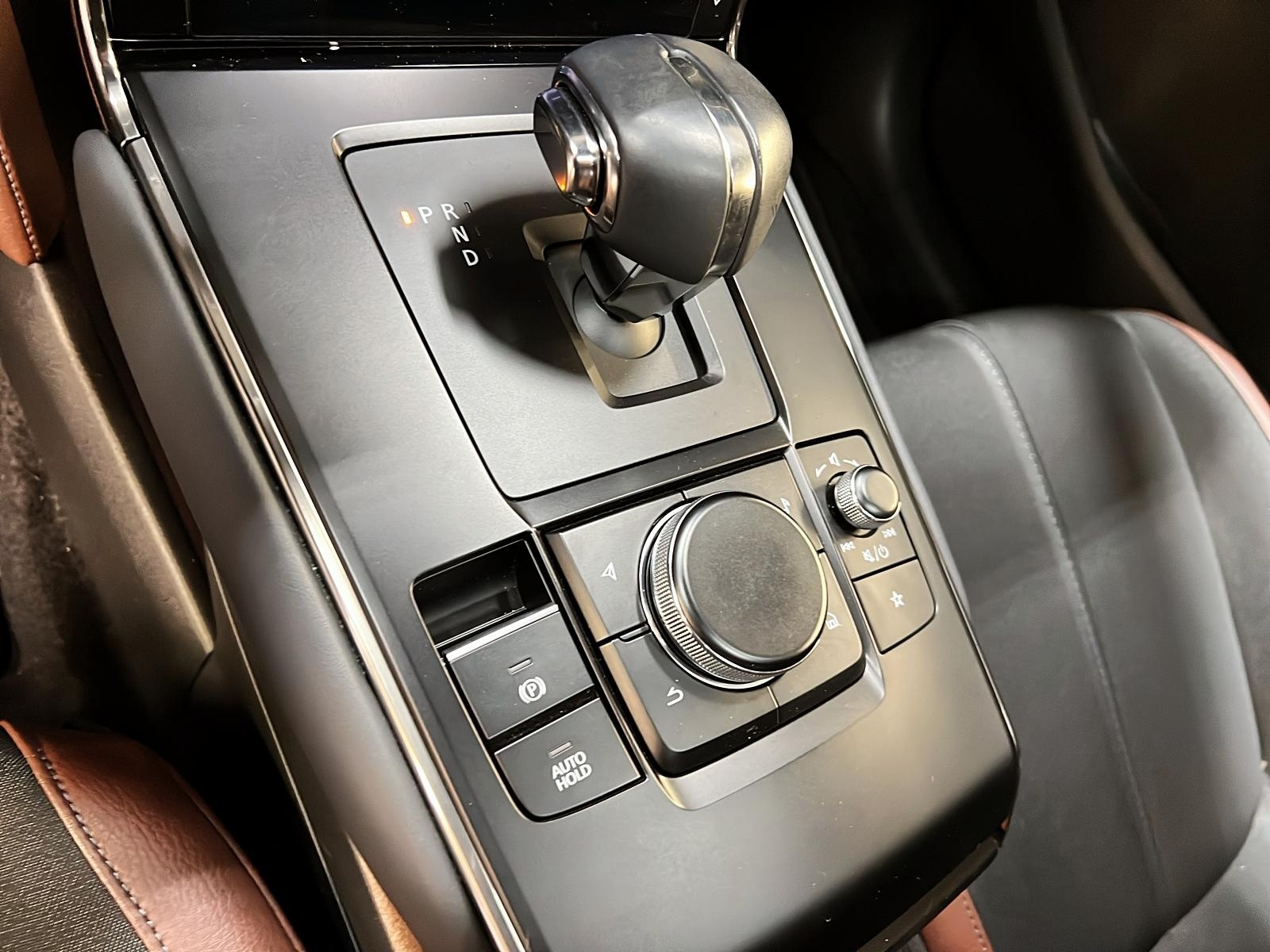 Mazda MX-30 2022 - Image #15