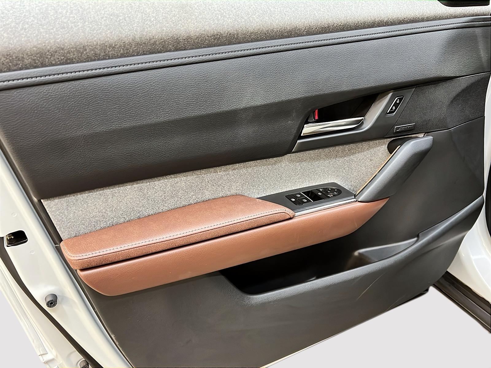 Mazda MX-30 2022 - Image #25