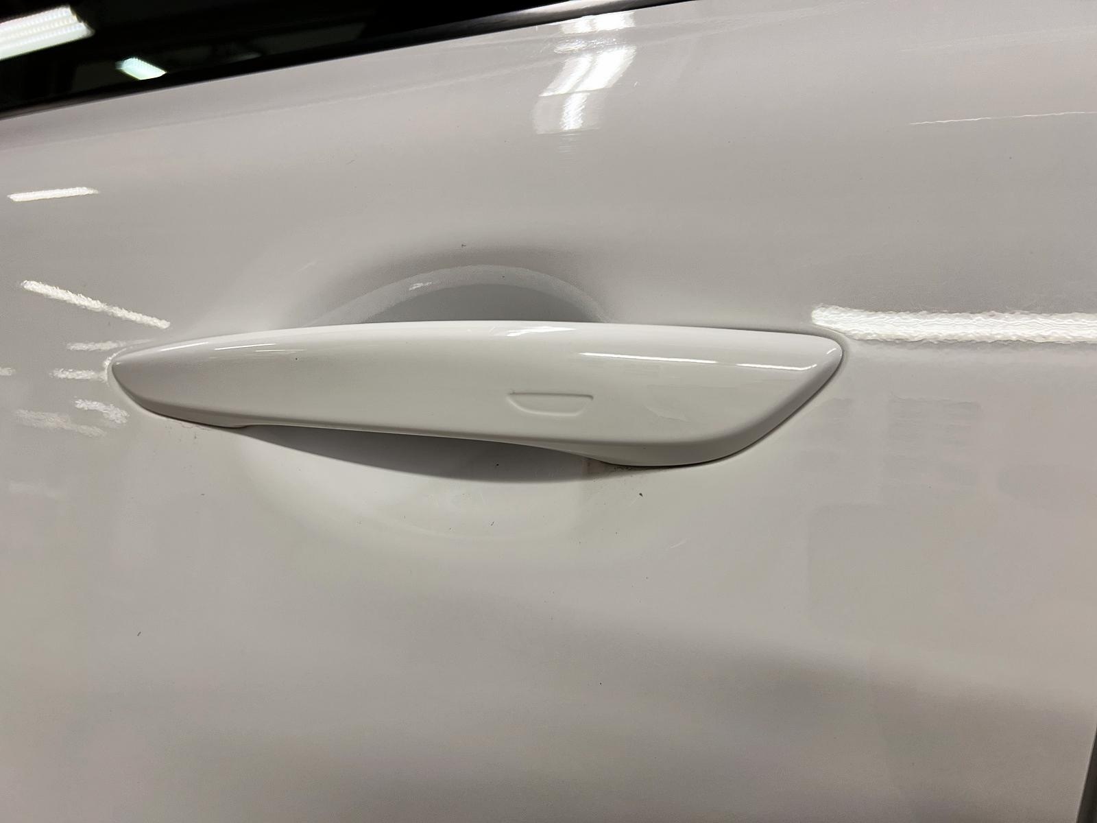 Mazda MX-30 2023 - Image #23