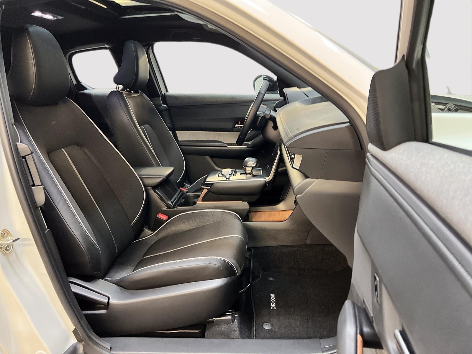 Mazda MX-30 GT TOIT NAV 2023 - image #8