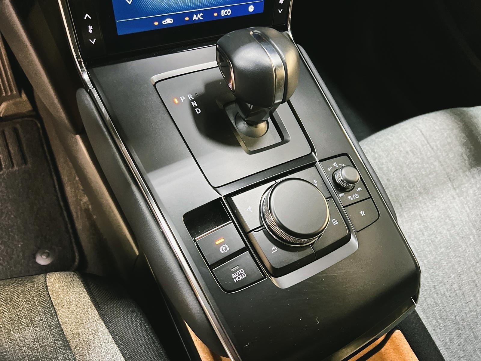 Mazda MX-30 GS 2023 - image #14