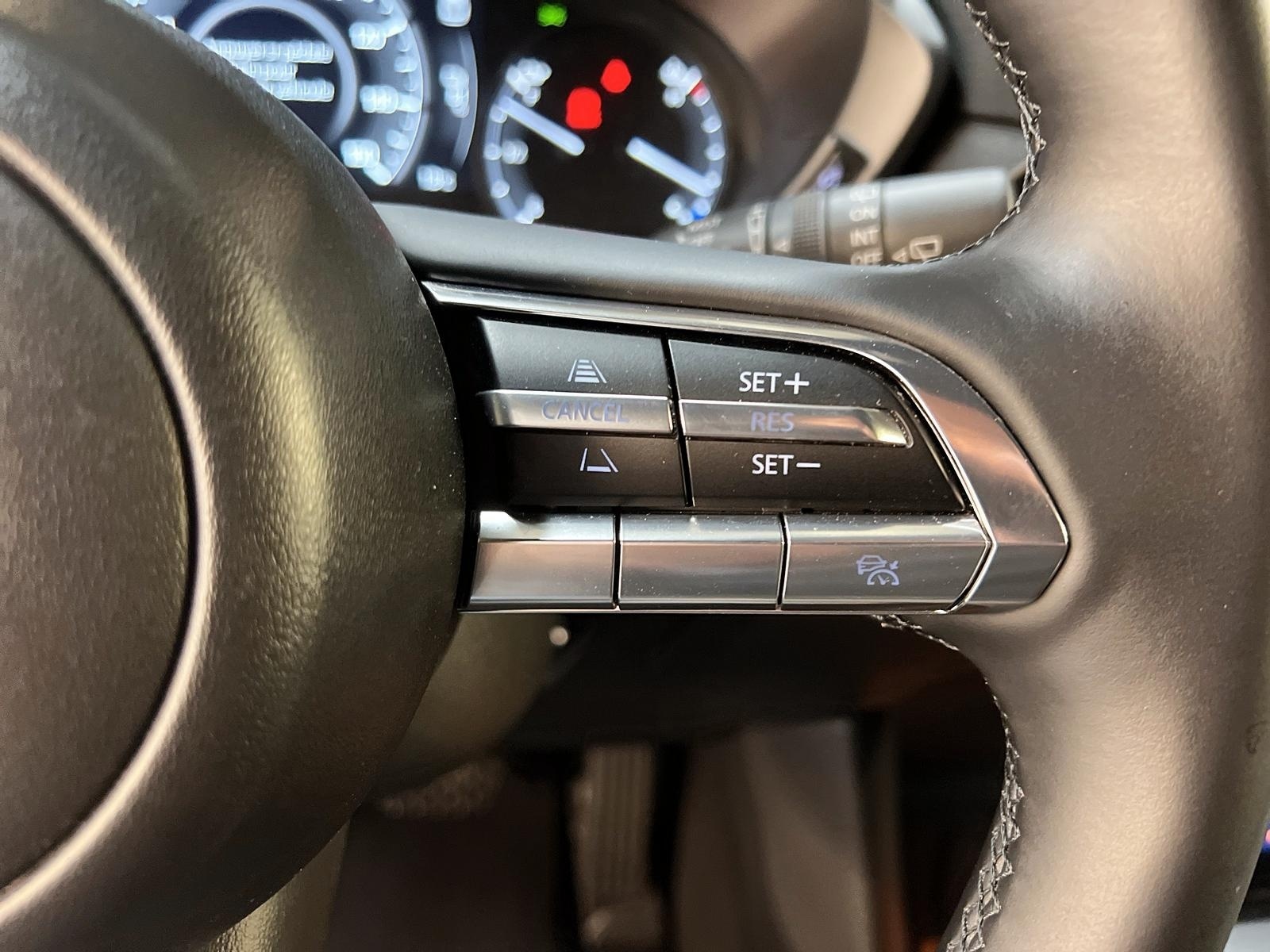 Mazda MX-30 GS 2023 - image #20
